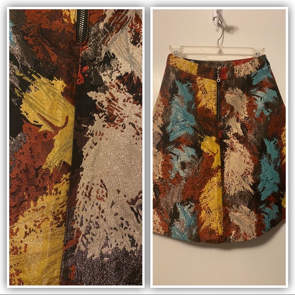 Shimming A-line Abstract Print Skirt - Picture 2 of 2